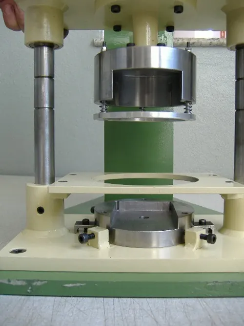 Dispositivo de montagem desenvolvido pela Politec para linha industrial
