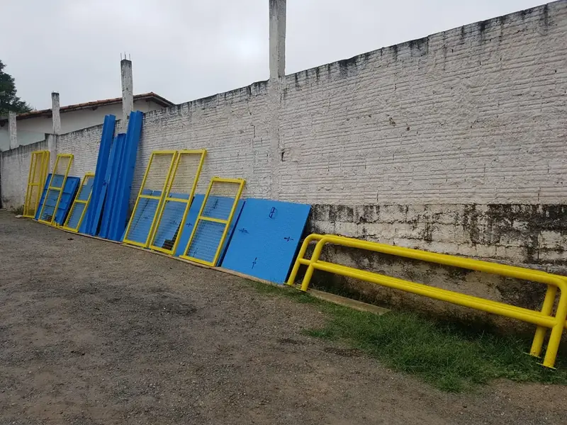 Grades de proteção industrial fabricadas em caldeiraria